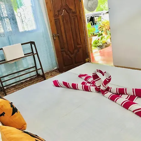 Sigiri Lakshan Home Stay Сигирия Экстерьер фото
